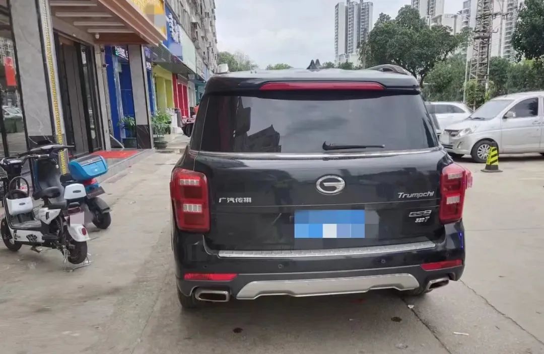 DƬ